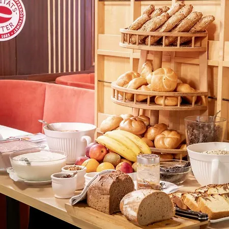 Madar Cafe Restaurant Zum Fuersten Мелк
