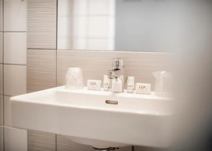 Herberg Madar Cafe Restaurant Zum Fuersten 2*