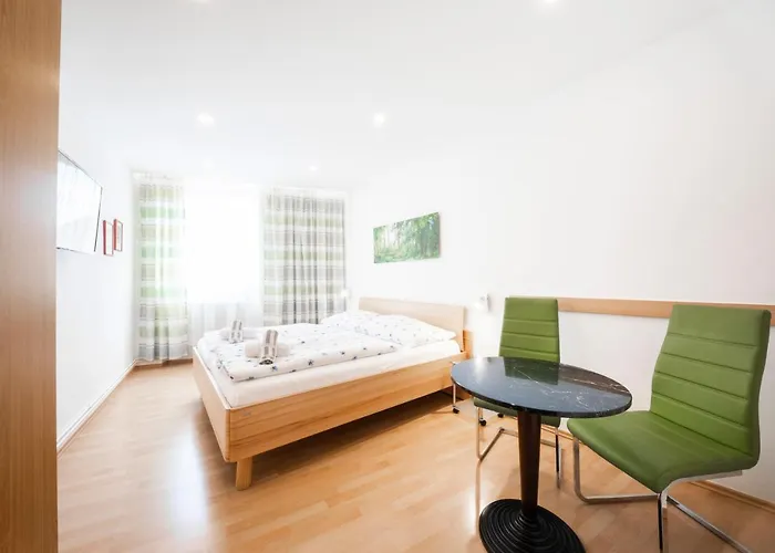 Madar Cafe Restaurant Zum Fuersten Herberg Melk