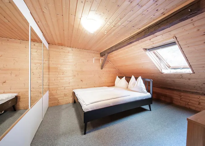 Madar Cafe Restaurant Zum Fuersten 2*