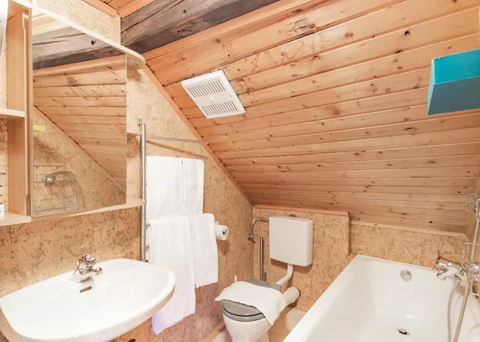 Madar Cafe Restaurant Zum Fuersten Melk