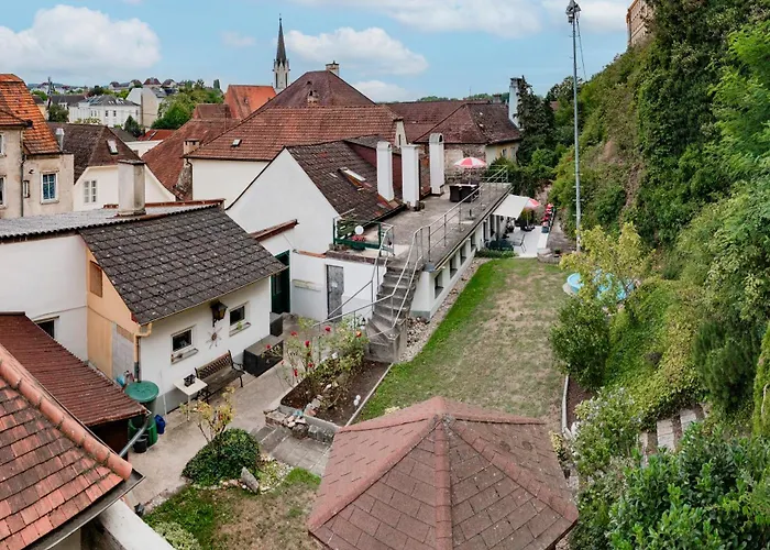 Madar Cafe Restaurant Zum Fuersten Herberg