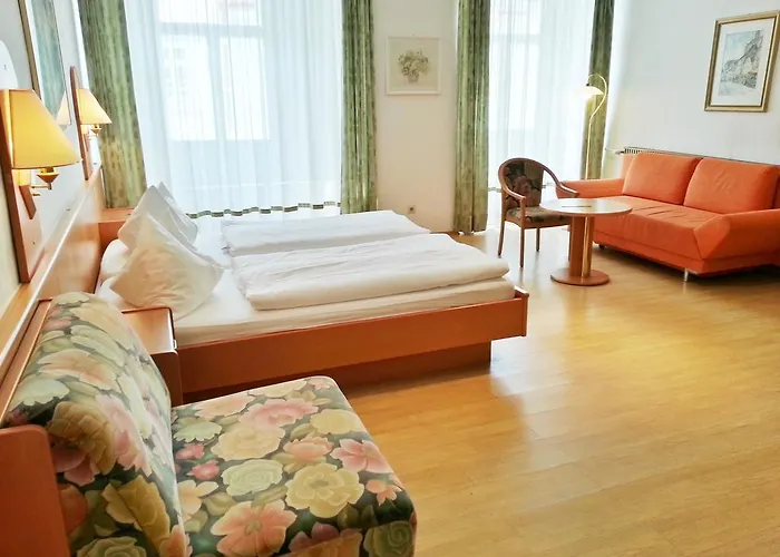 Madar Cafe Restaurant Zum Fuersten Herberg Melk