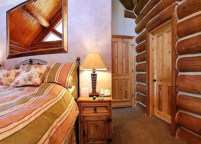 Madar Cafe Restaurant Zum Fuersten