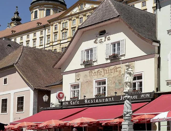 Madar Cafe Restaurant Zum Fuersten Melk